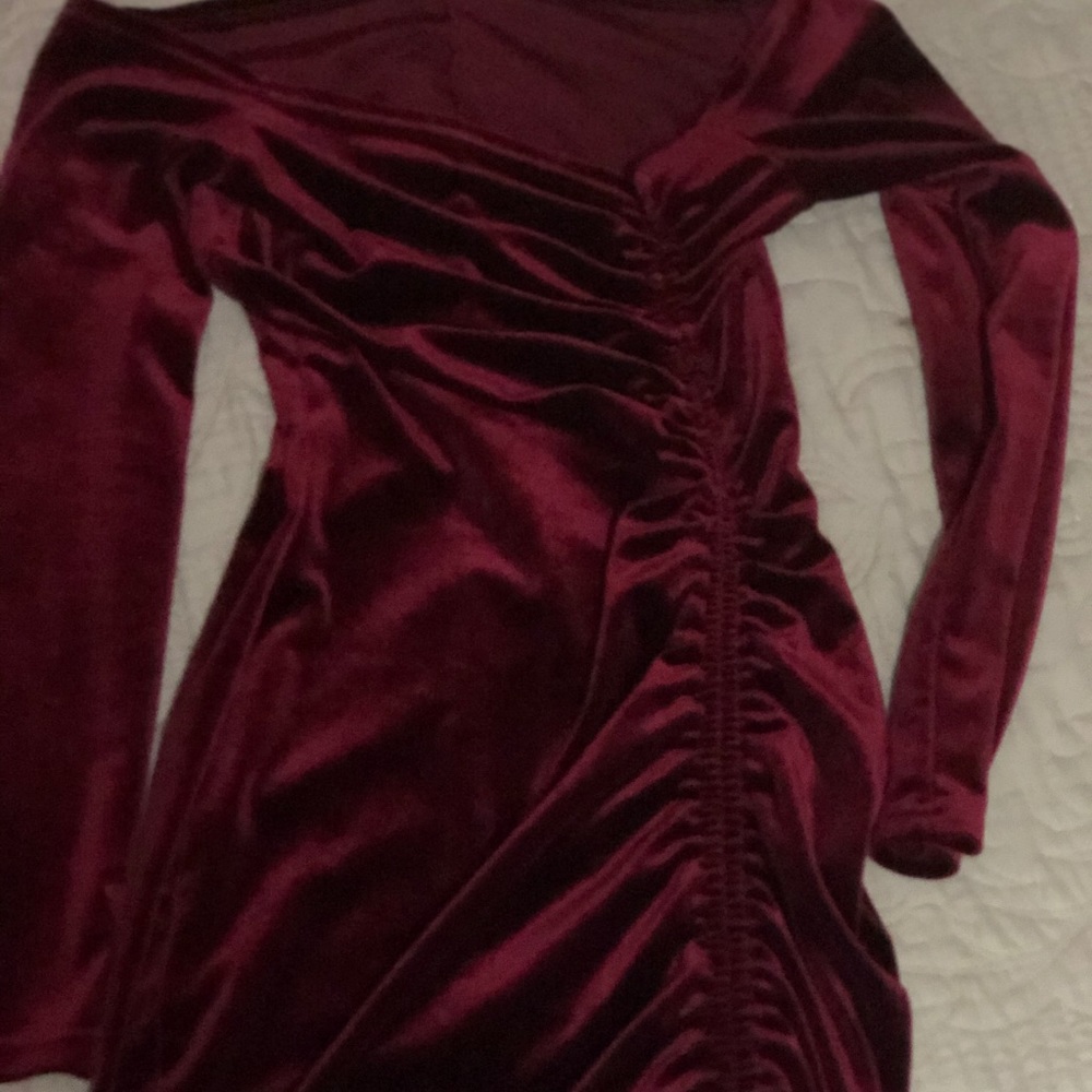 Dress - Picture 1 of 2